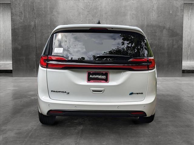 new 2023 Chrysler Pacifica Hybrid car, priced at $48,663