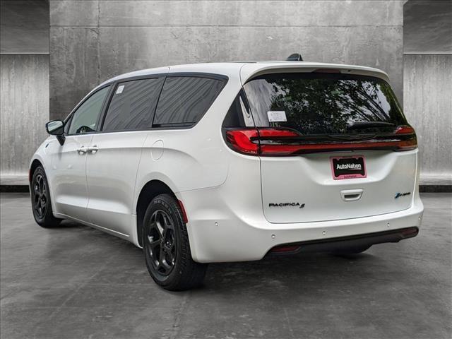 new 2023 Chrysler Pacifica Hybrid car, priced at $48,663