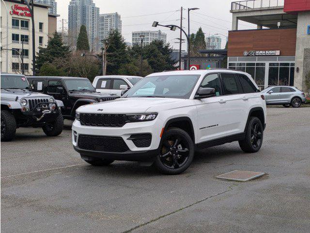 new 2025 Jeep Grand Cherokee car, priced at $45,575