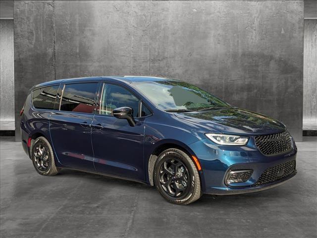 new 2023 Chrysler Pacifica Hybrid car, priced at $62,970