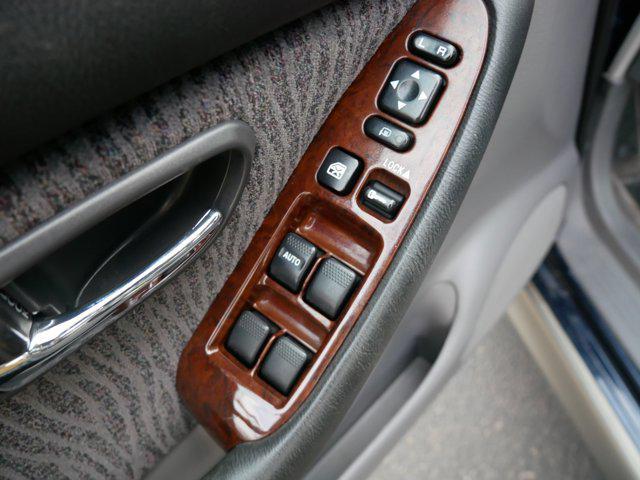 used 2002 Subaru Outback car, priced at $9,999