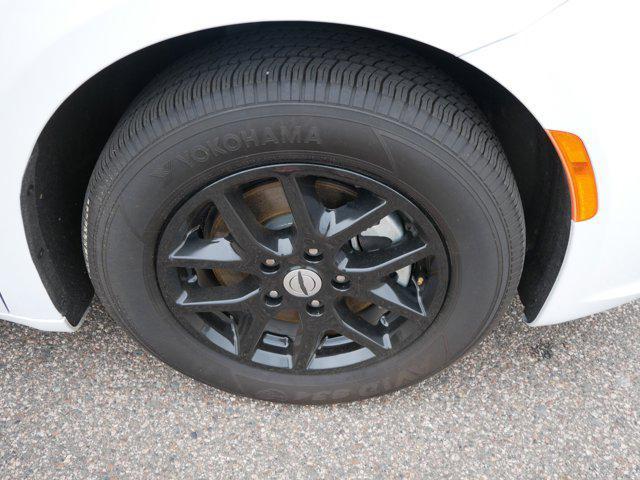 used 2024 Chrysler Pacifica car, priced at $32,222