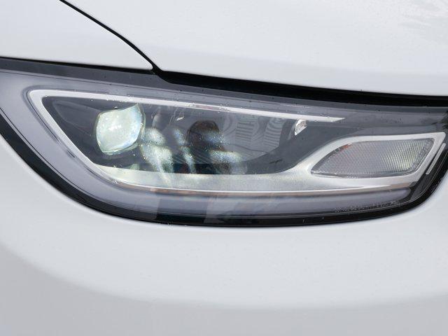 used 2024 Chrysler Pacifica car, priced at $32,222