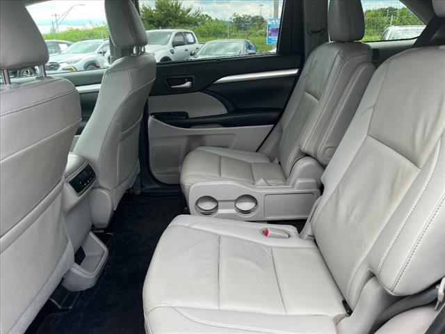 used 2019 Toyota Highlander car, priced at $21,470