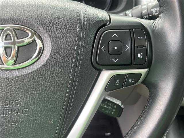 used 2019 Toyota Highlander car, priced at $21,470