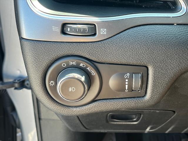 used 2019 Jeep Cherokee car, priced at $13,773