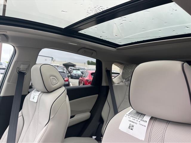 new 2025 Acura RDX car, priced at $53,800