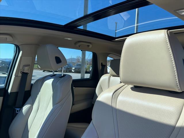 used 2024 Acura MDX car, priced at $42,556