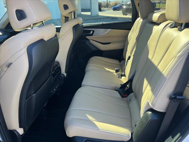 used 2024 Acura MDX car, priced at $42,556