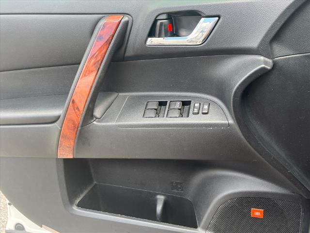 used 2013 Toyota Highlander car, priced at $13,501