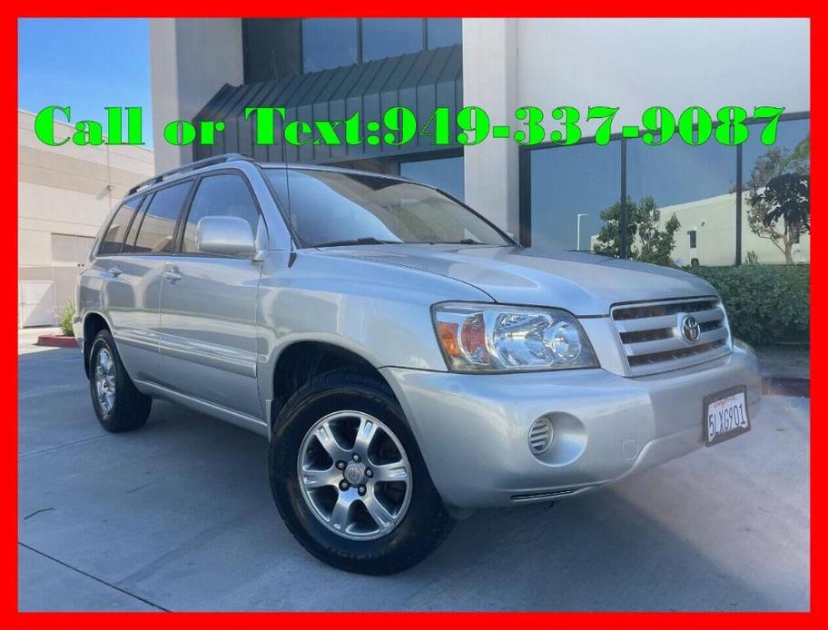 used 2005 Toyota Highlander car, priced at $7,499