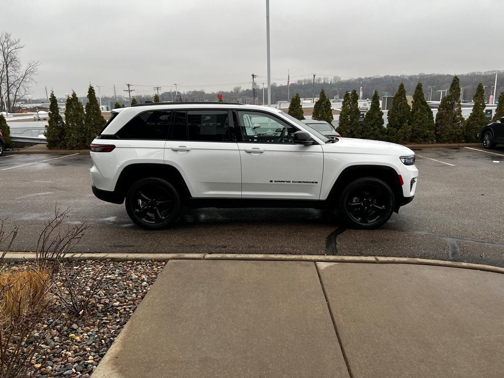 used 2023 Jeep Grand Cherokee car, priced at $33,488