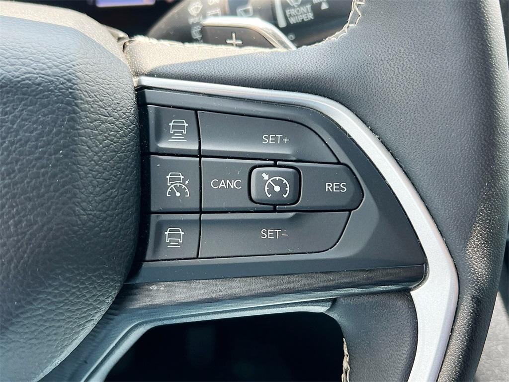 used 2023 Jeep Grand Cherokee L car, priced at $26,990