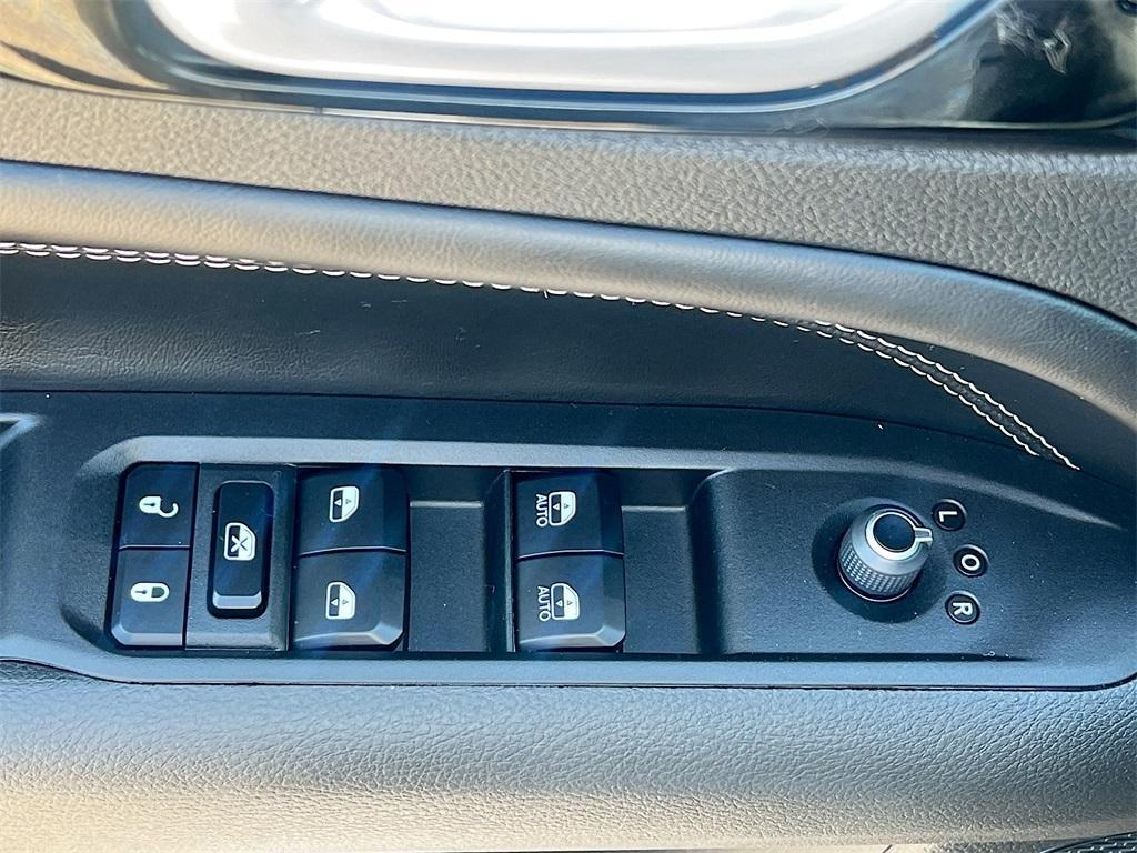 used 2024 Jeep Compass car, priced at $25,628
