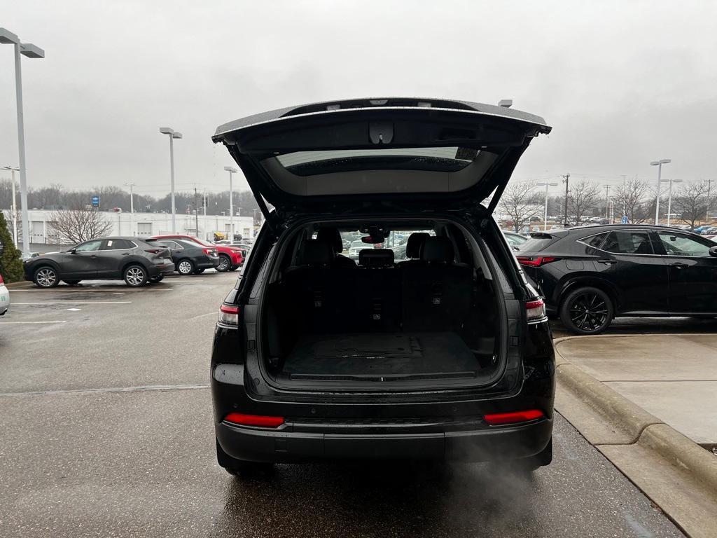 used 2023 Jeep Grand Cherokee car, priced at $26,988