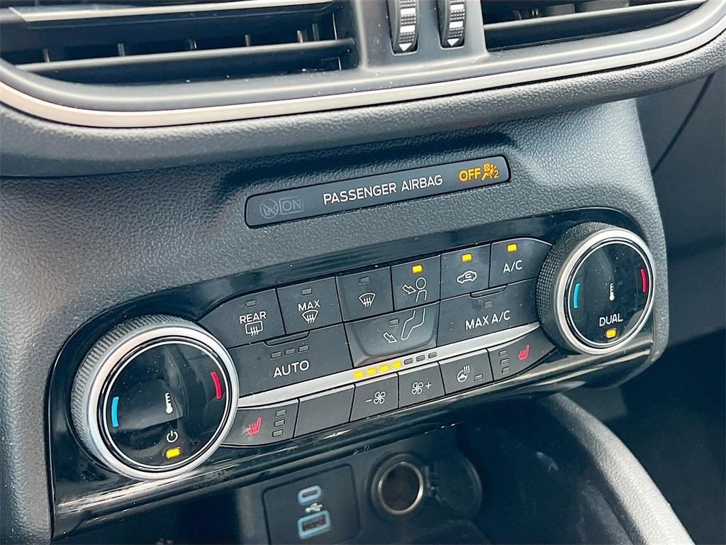 used 2022 Ford Escape car, priced at $24,027