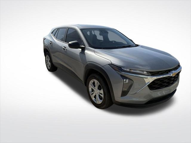 used 2024 Chevrolet Trax car, priced at $22,345