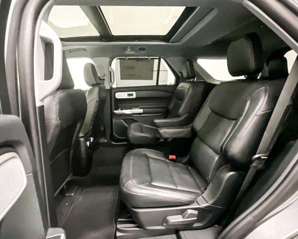 new 2024 Ford Explorer car, priced at $53,365