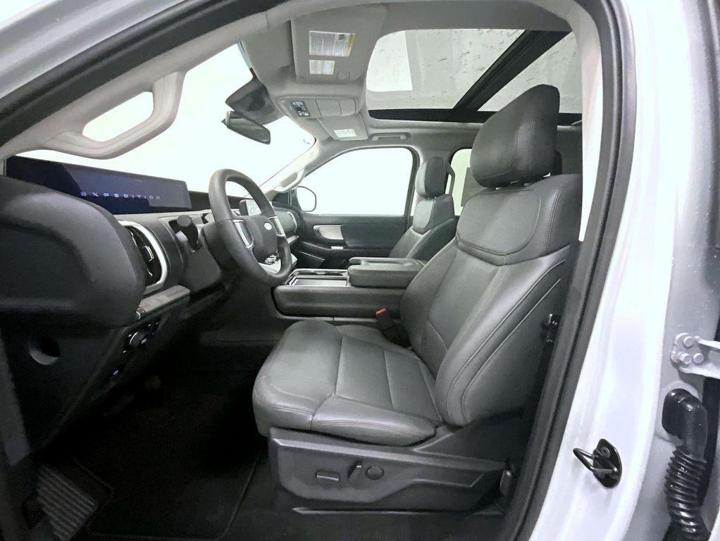 new 2025 Ford Expedition Max car, priced at $74,029