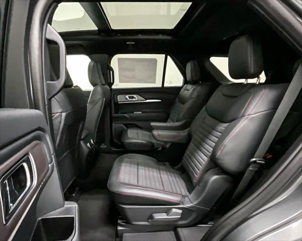 new 2025 Ford Explorer car, priced at $49,204