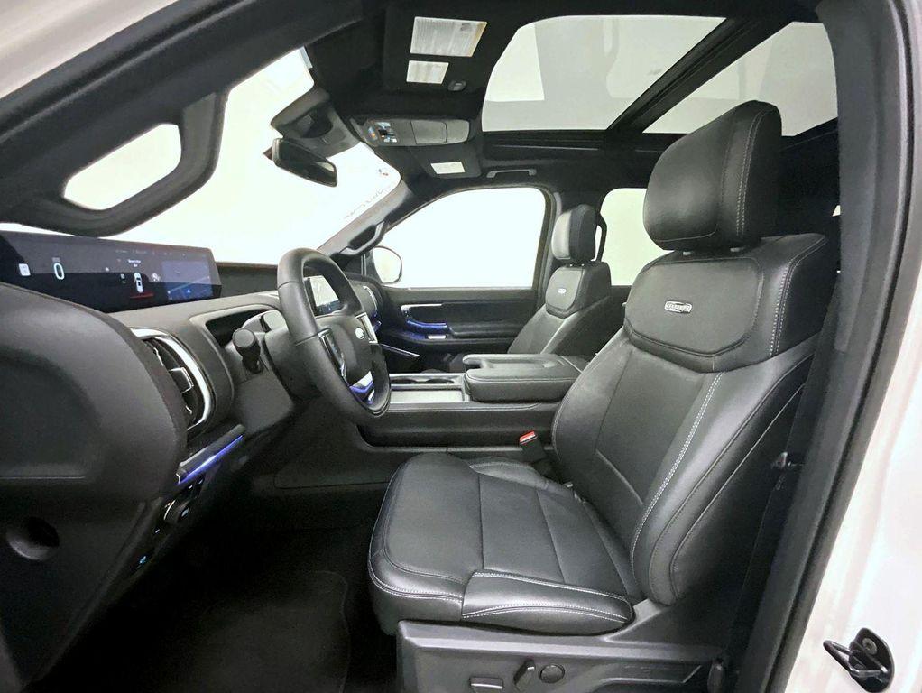 new 2025 Ford Expedition car, priced at $79,809