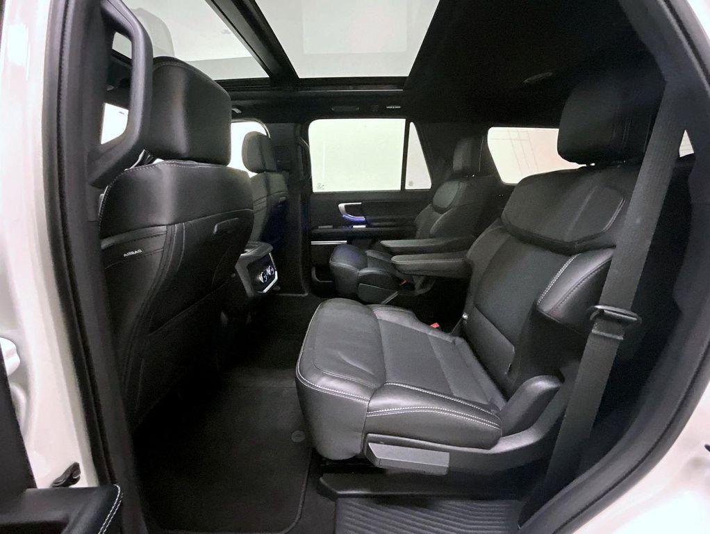 new 2025 Ford Expedition car, priced at $79,809