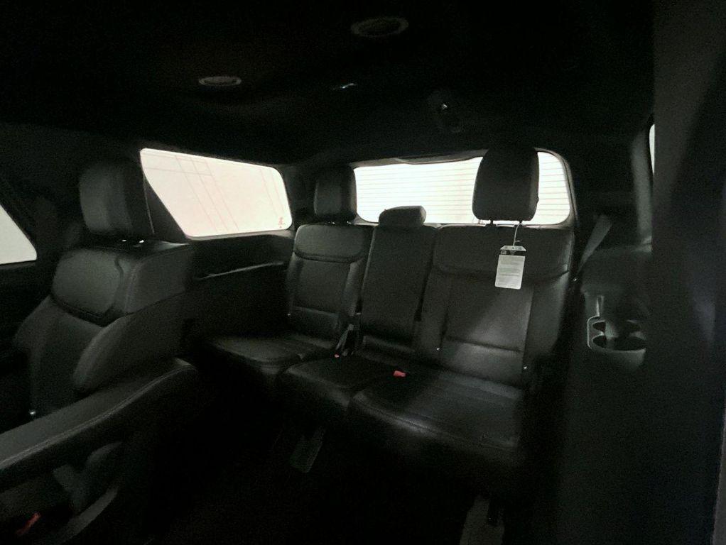 new 2025 Ford Expedition car, priced at $79,809