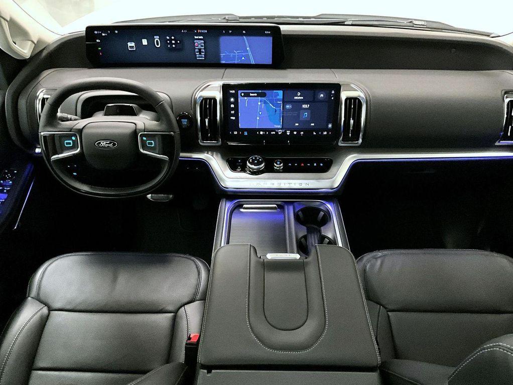new 2025 Ford Expedition car, priced at $80,549