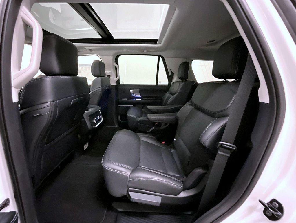 new 2025 Ford Expedition car, priced at $80,549
