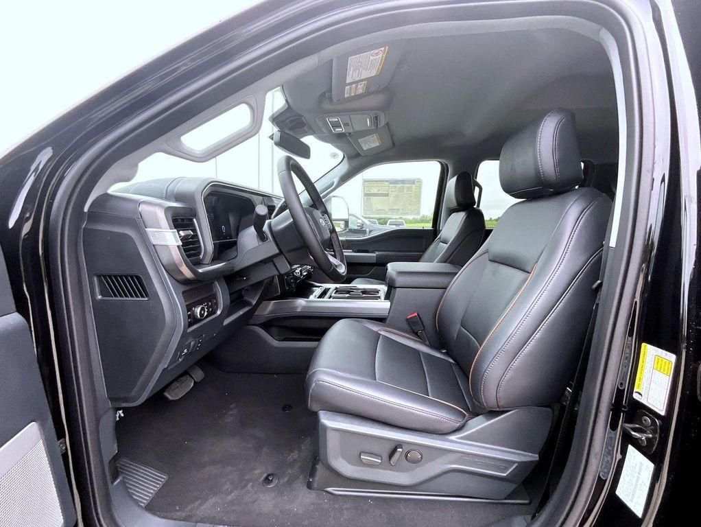 new 2025 Ford F-250 car, priced at $71,184
