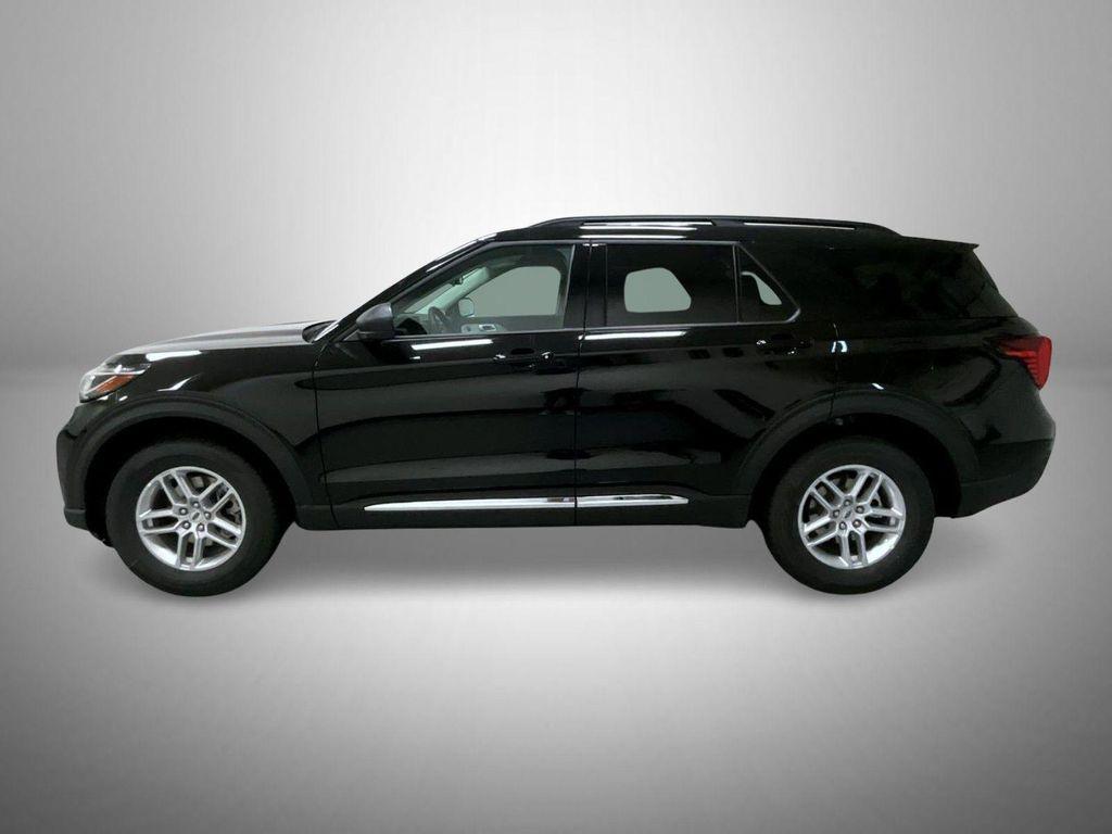 new 2025 Ford Explorer car, priced at $42,044