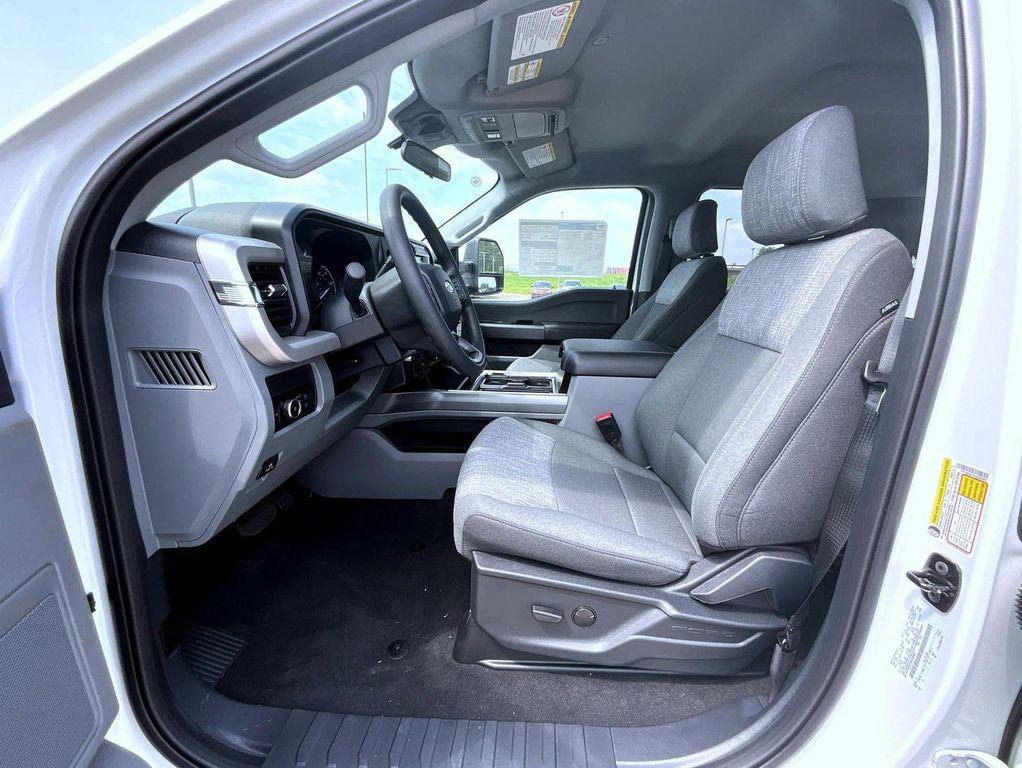 new 2025 Ford F-250 car, priced at $69,119