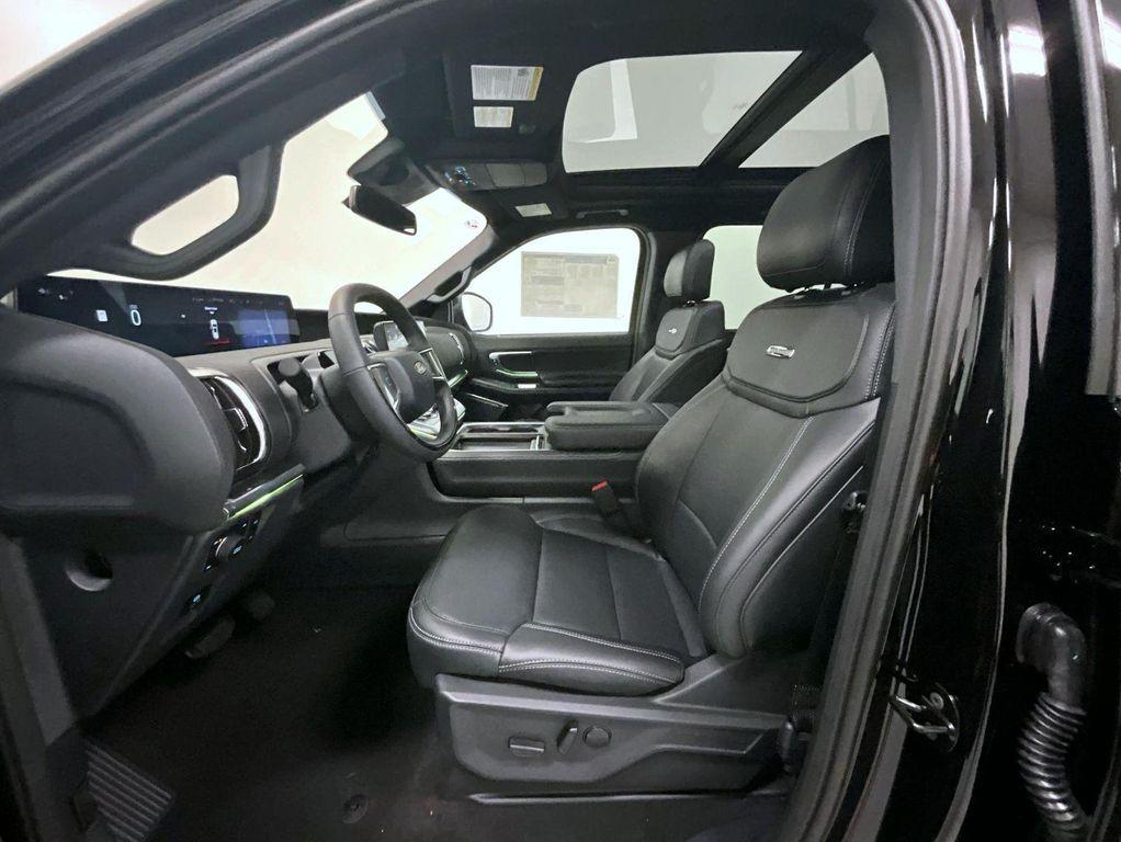 new 2025 Ford Expedition car, priced at $77,814