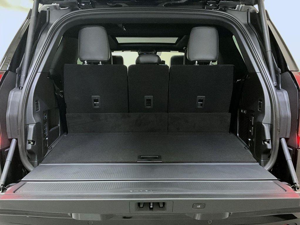 new 2025 Ford Expedition car, priced at $77,814