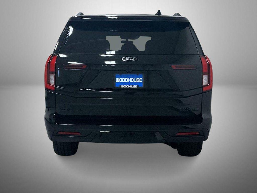 new 2025 Ford Expedition car, priced at $77,814