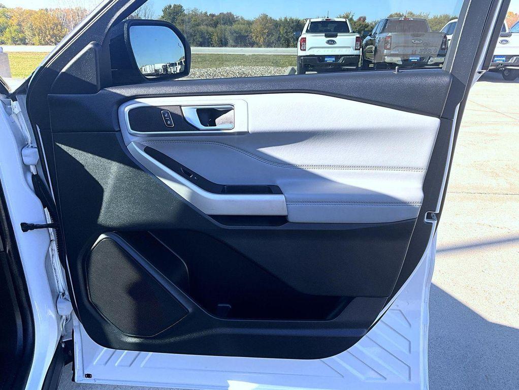 used 2022 Ford Explorer car, priced at $33,345