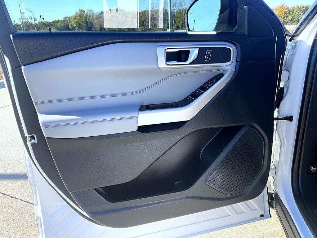 used 2022 Ford Explorer car, priced at $33,345