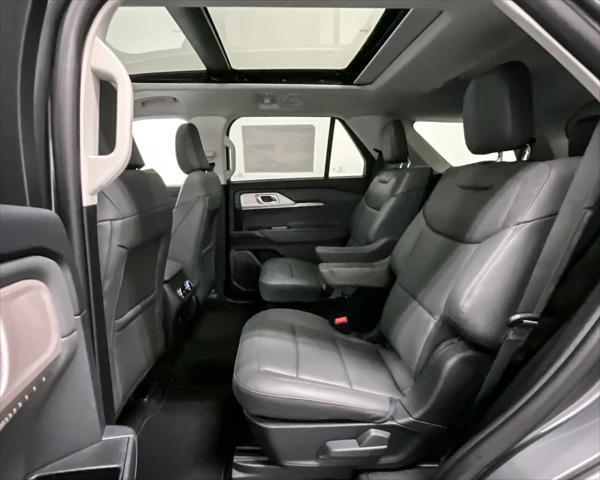 new 2025 Ford Explorer car, priced at $49,199