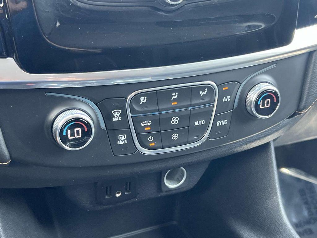 used 2020 Chevrolet Traverse car, priced at $18,888