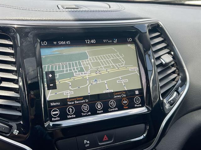 used 2019 Jeep Cherokee car, priced at $17,995