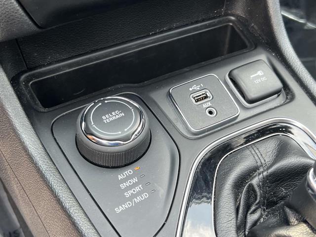 used 2019 Jeep Cherokee car, priced at $17,995