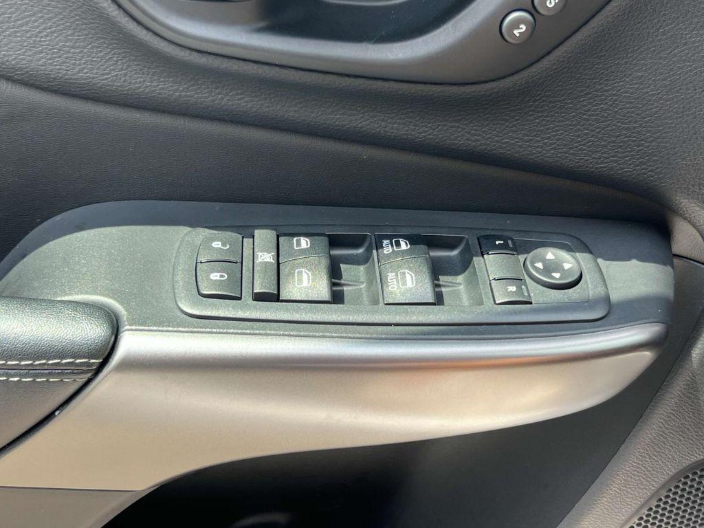 used 2019 Jeep Cherokee car, priced at $18,801