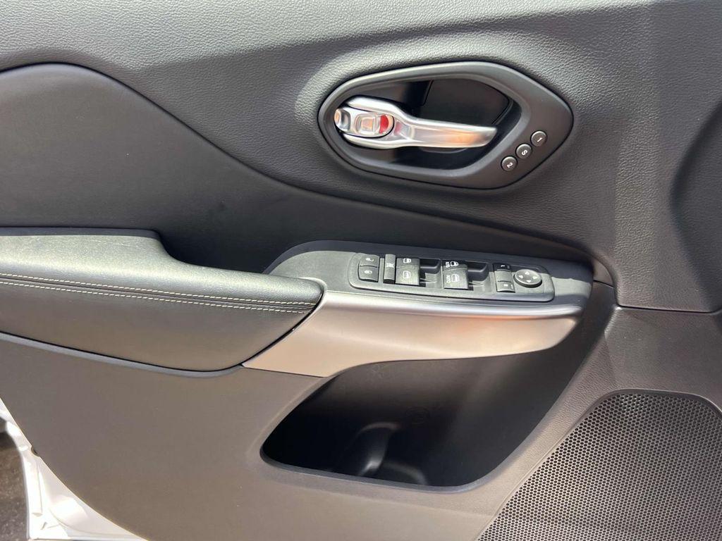 used 2019 Jeep Cherokee car, priced at $18,801