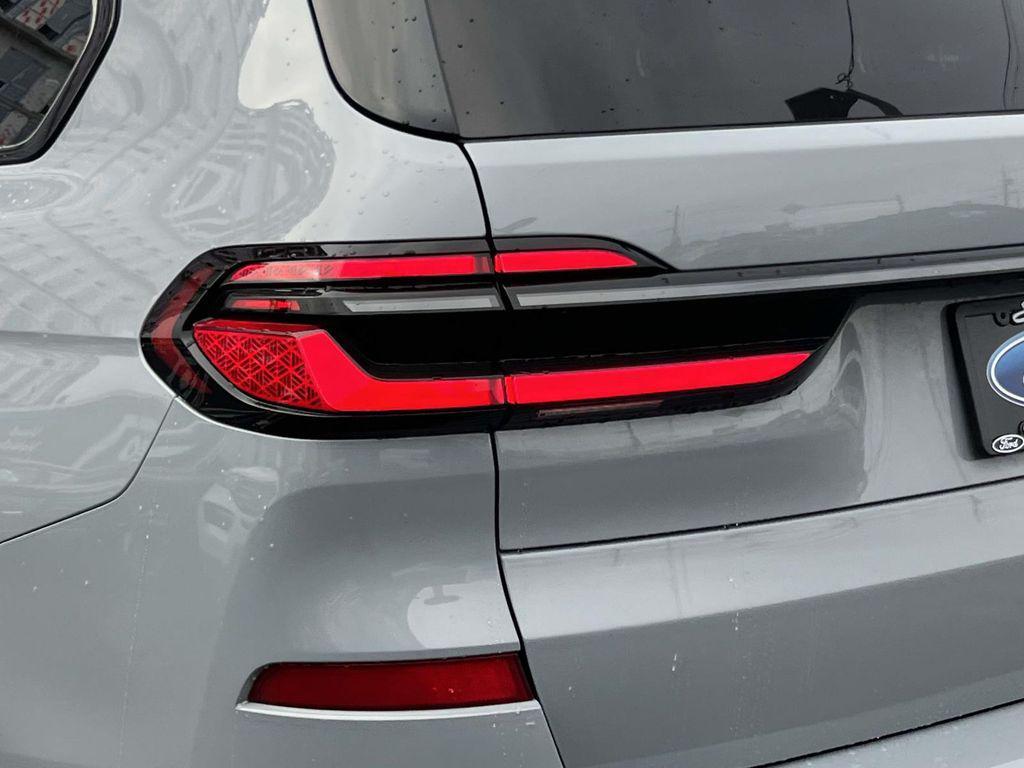 used 2024 BMW X7 car, priced at $69,998