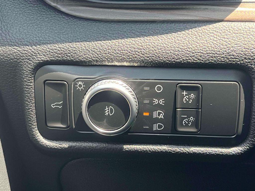 used 2022 Ford Explorer car, priced at $32,813