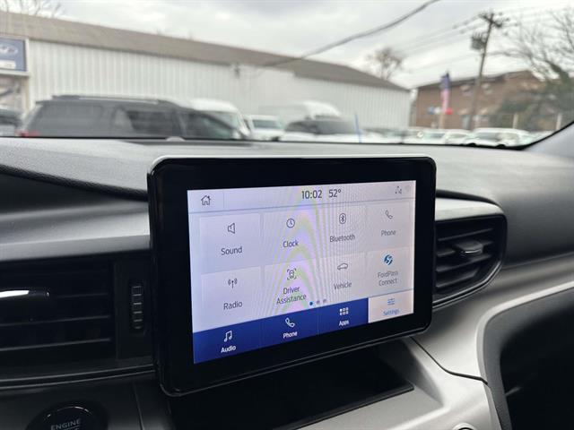 used 2024 Ford Explorer car, priced at $29,998