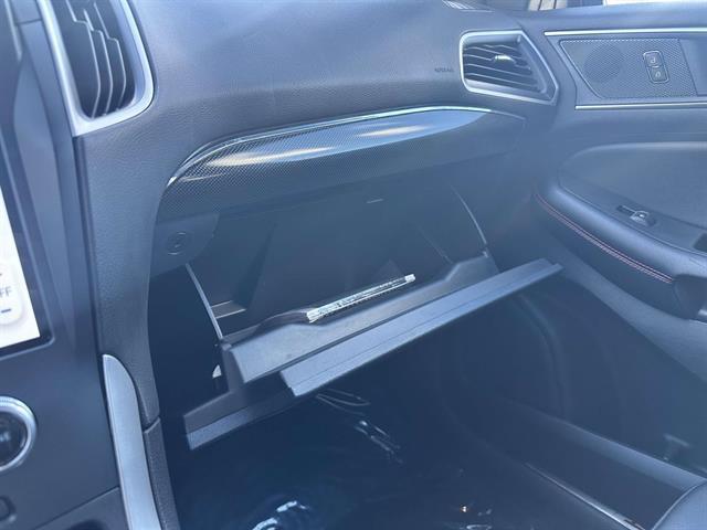 used 2022 Ford Edge car, priced at $28,998