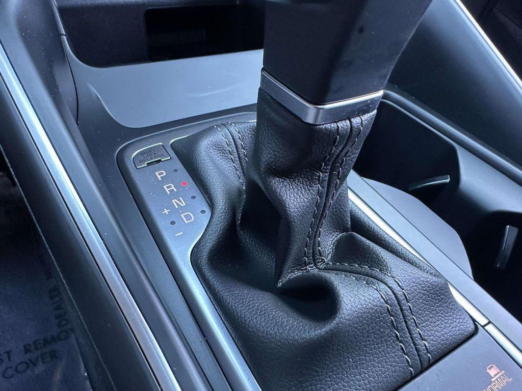 used 2024 Kia Sorento car, priced at $33,888