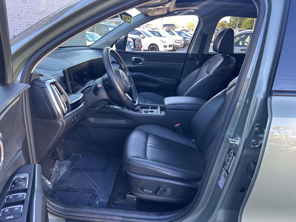 used 2024 Kia Sorento car, priced at $33,888