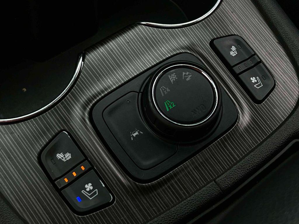 used 2021 GMC Acadia car, priced at $27,995